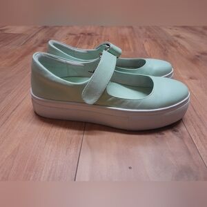 Charlotte Stone Heidi Platform Sneaker Women 6 Croc Mary Jane Pistachio --- OBO